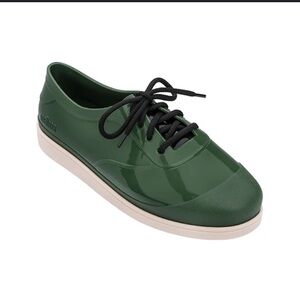 Melissa Line Green Sneakers with Sleek Minimalist Design